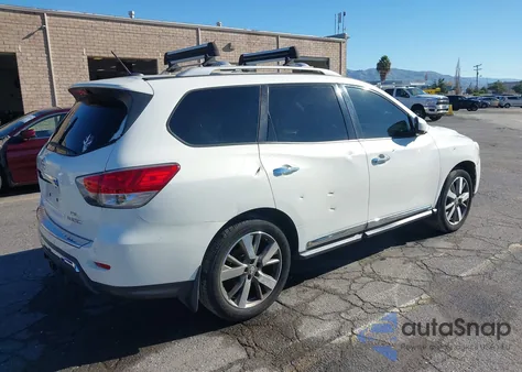 2014 Nissan Pathfinder Platinum из США, поврежденный, VIN 5N1AR2MM3EC716766